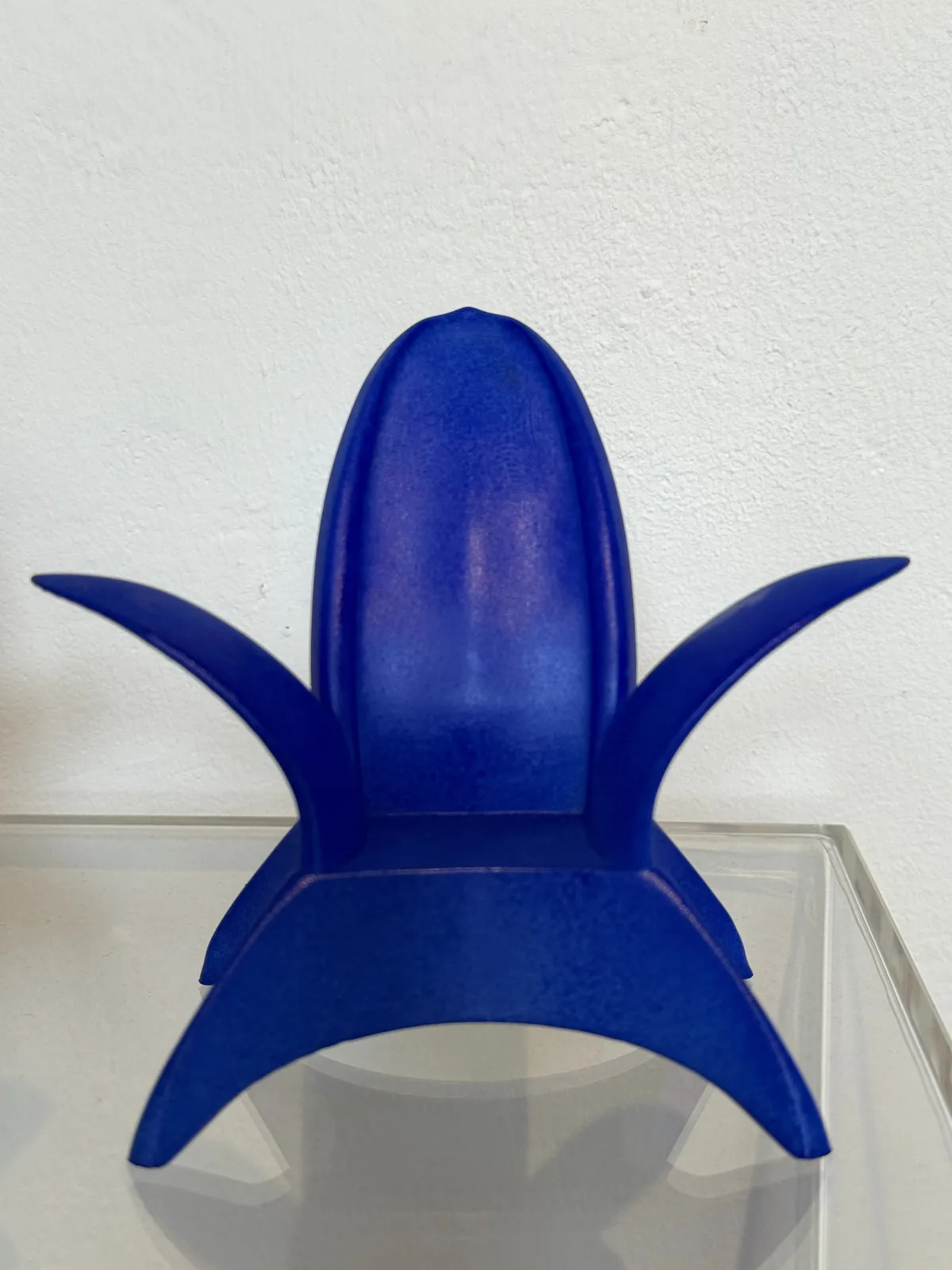 Diva — Red Throne, chair design for 3D printing by Susanne Rikus