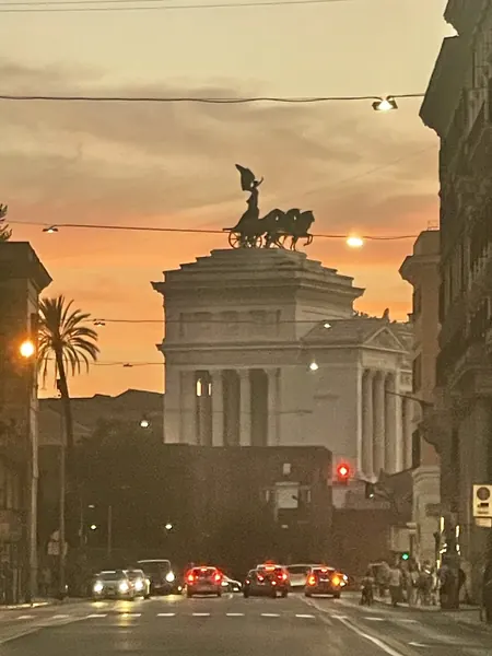 Magical light in Rom City – Susanne Rikus