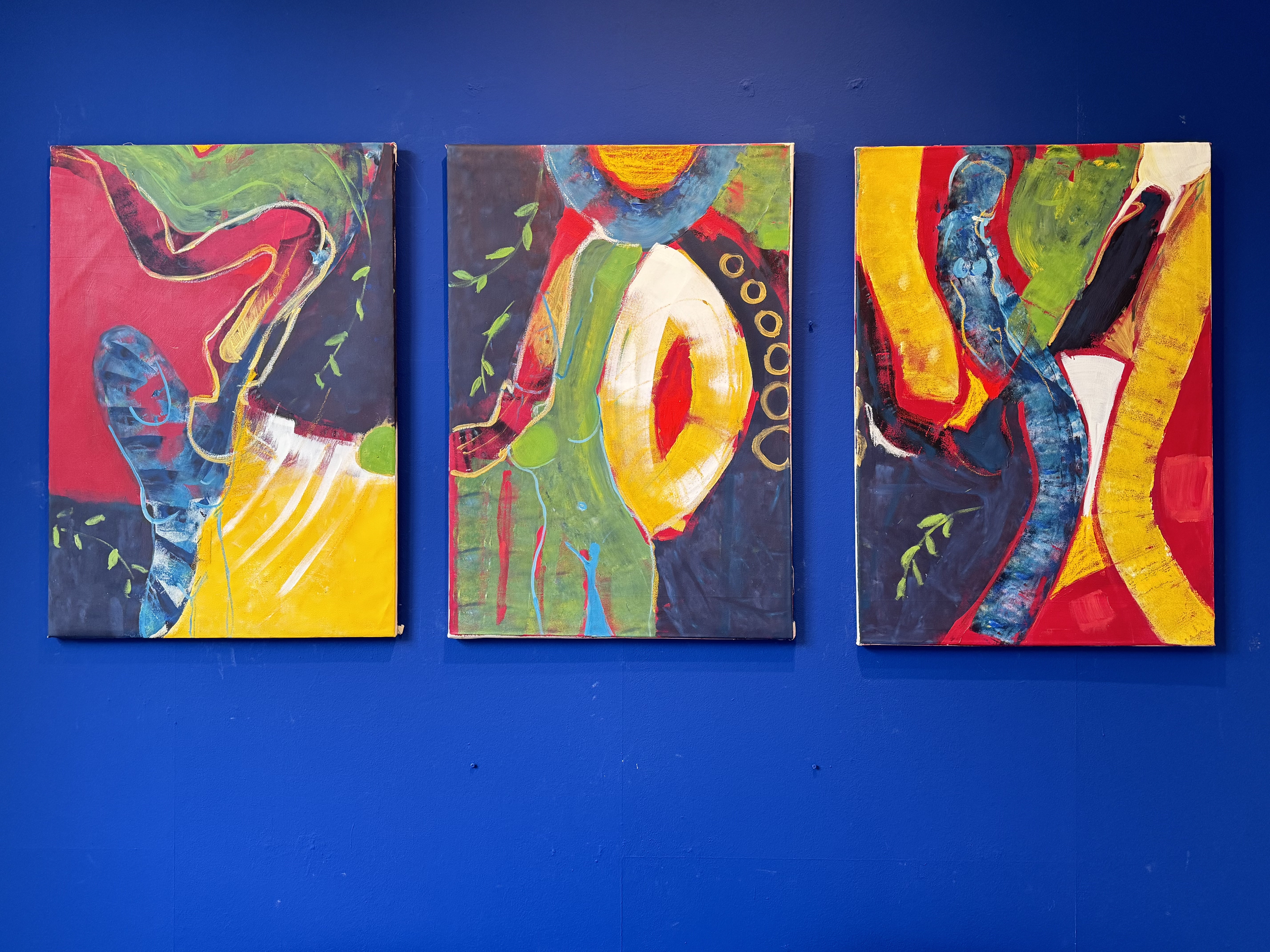 Song of creation 1 – Acrylic on canvas, 3 pieces, 100 × 210 × 2 cm – Susanne Rikus